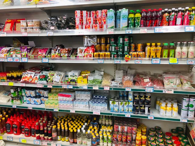 トンちゃん アジア食材専門店