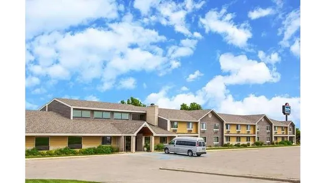 AmericInn by Wyndham Clear Lake