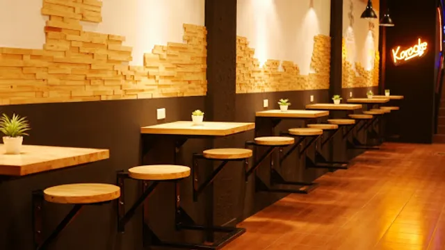 Caffein (Caffe Dumai)