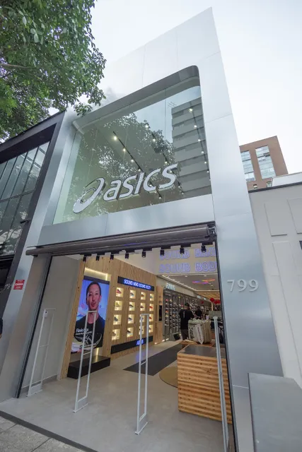 ASICS
