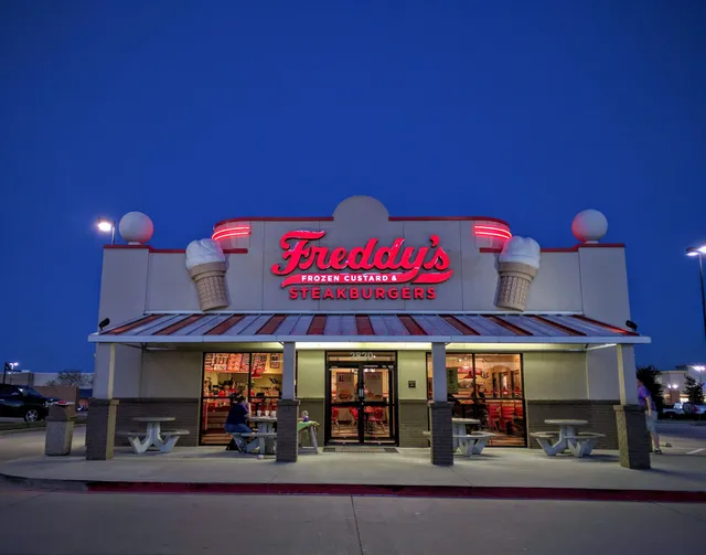 Shops at Vineyard Village