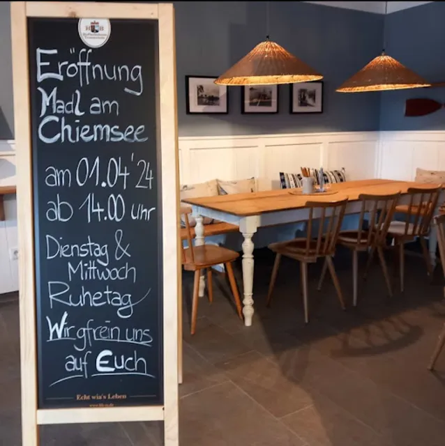 Madl am Chiemsee Cafe Bistro