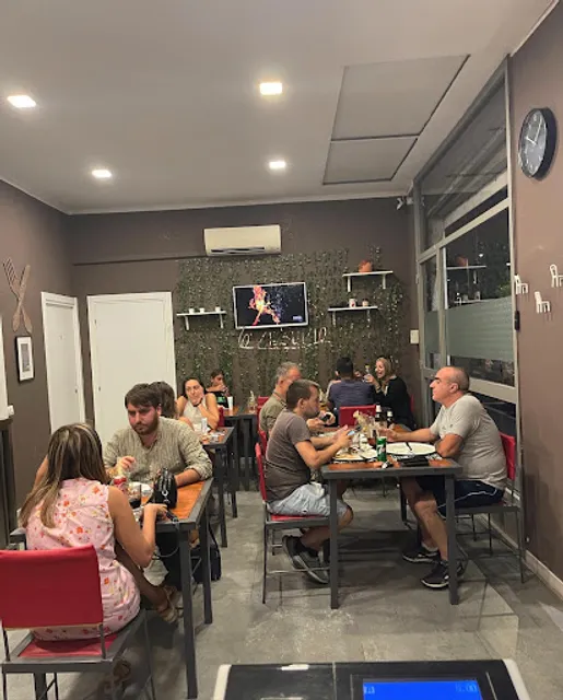 Ovesuvio Italian Pizza Restaurant