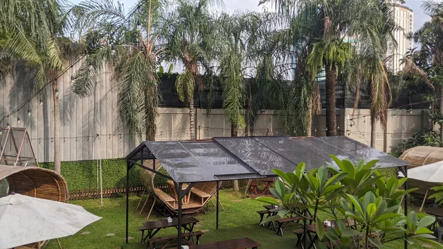 DeLoRet Cafe & Resto