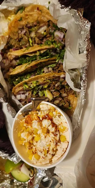Street Tacos El Mezon (Taco Truck)