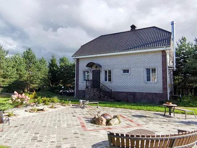 Guest house Ura Seliger