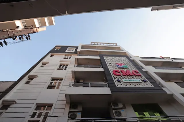 OYO 40710 Cmc Residency