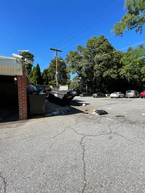 Bari Manor Apartments