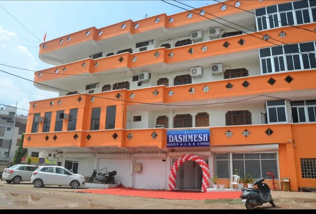 Hotel Dashmesh Palace
