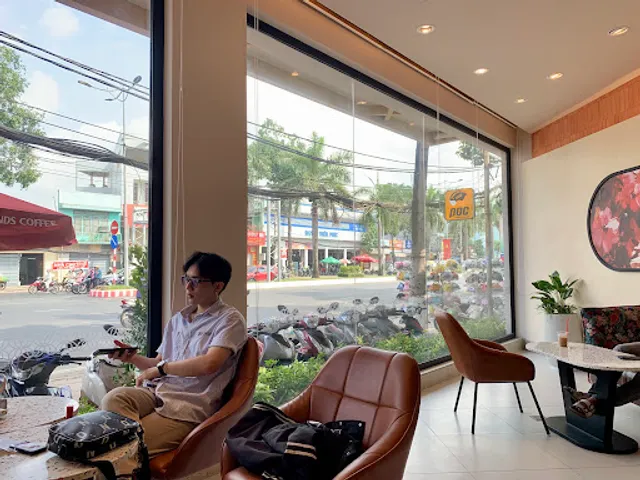 Highlands Coffee 91 3/2 Can Tho