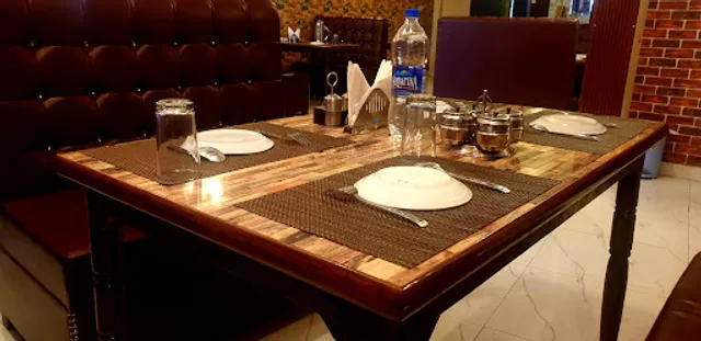 Pine Tree Restaurant