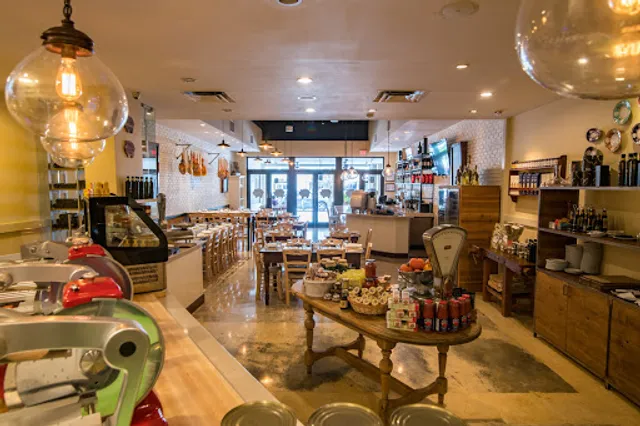 Salumeria 104 - Coral Gables