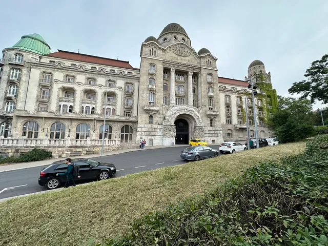 St. Gellért Square - Minilux Apartman