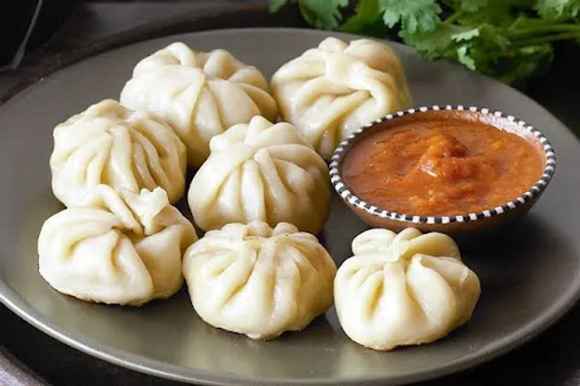 Momos King