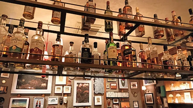 Mayuri Bar and Restaurant