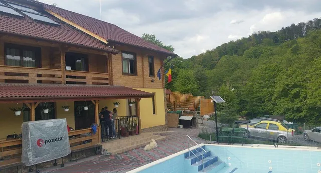 PENSIUNEA MIHAIU SASULUI