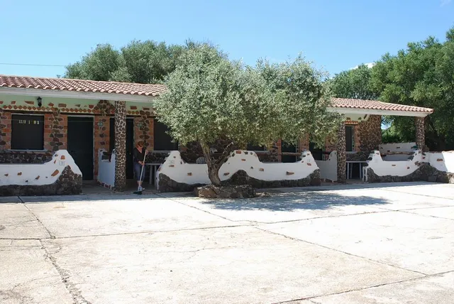 Agriturismo Gulunie camere e ristorazione tipica a 800 metri dal mare