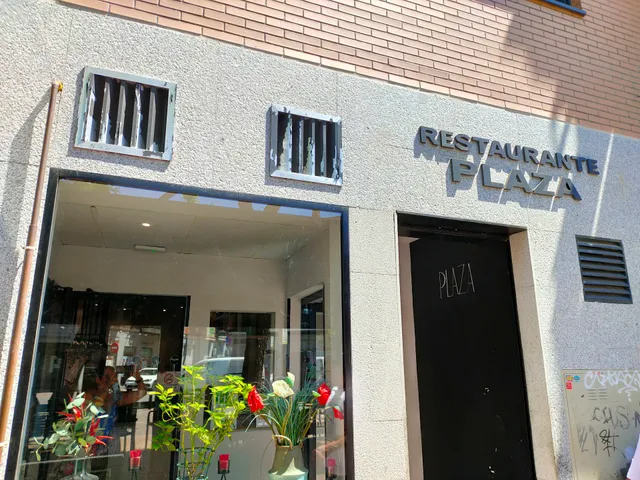 Restaurante cafetería Plaza