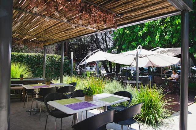 Tea & Company - Chacras de Coria