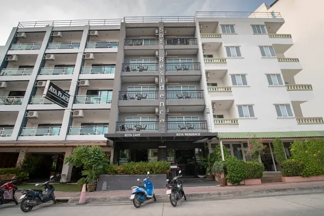 OYO 898 Sota Residence