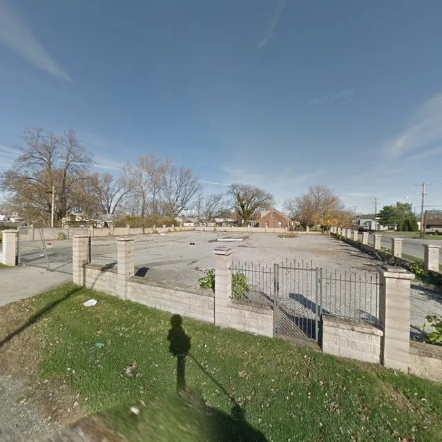 1700 Old Leonard Ave