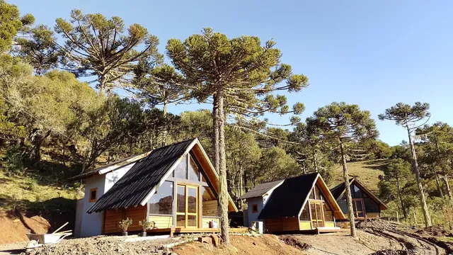 Refugio Brognoli - Pousada e Chalé Suiço