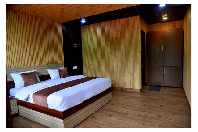 The Dhanaulti chalet