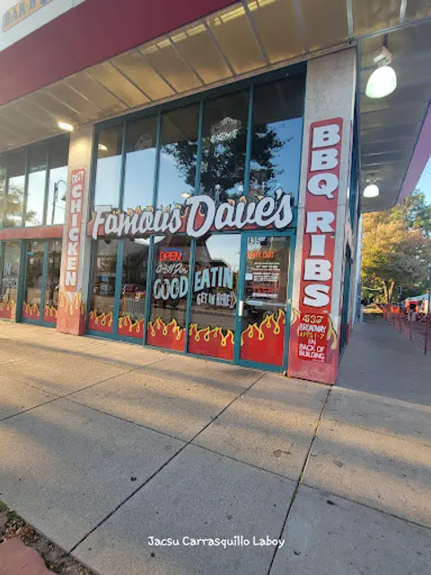 Famous Dave's Bar-B-Que