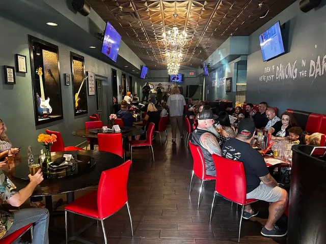 Vinsar's Lounge Asian and Indian Fusion Cuisine