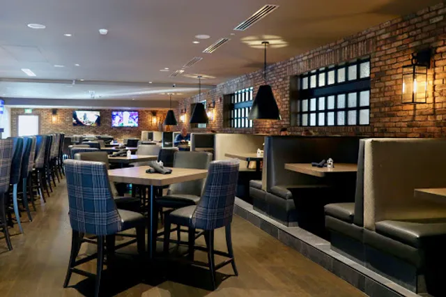 Stirling Dining Room and Lounge