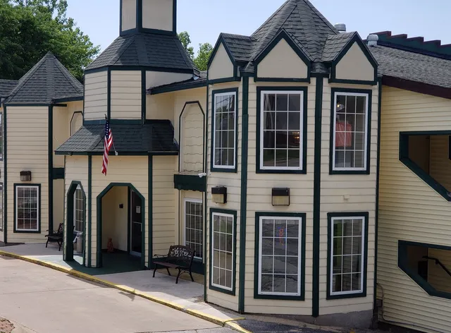 Four Seasons Inn-Branson