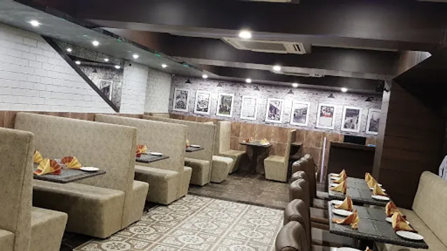 Lucky Restaurant – Chembur’s Best for Biryani, North Indian & Mughlai Fine Dining Delights