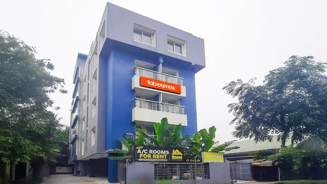 FabExpress B Zone - Hotel in Nungambakkam, Chennai