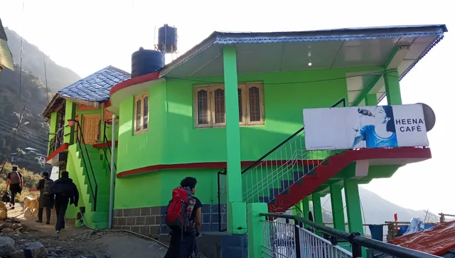 Heena Cafe & Guest House