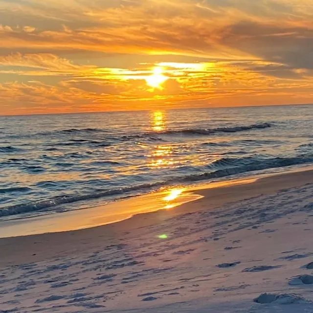 Little Beach Chickee - Vacation Rental