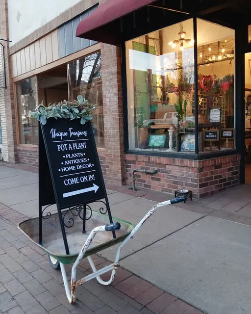 UNIQUE TREASURES PLANTS•ANTIQUES•HOME DECOR CANDLE BAR