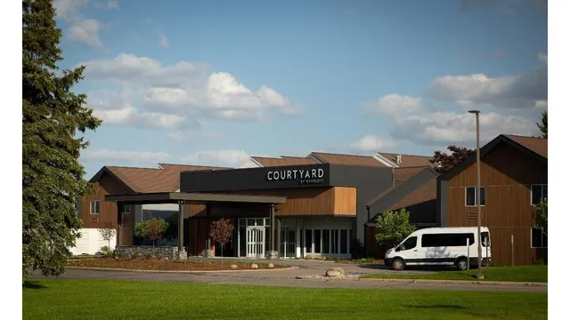 Courtyard by Marriott Lansing