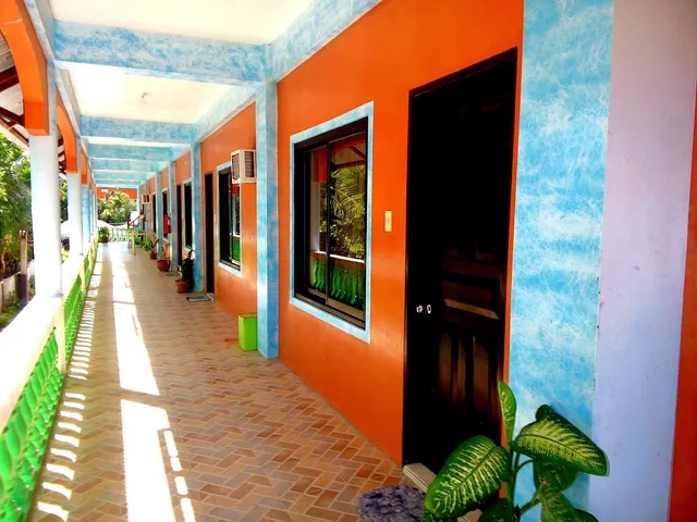 Jun & Carol Beach Resort