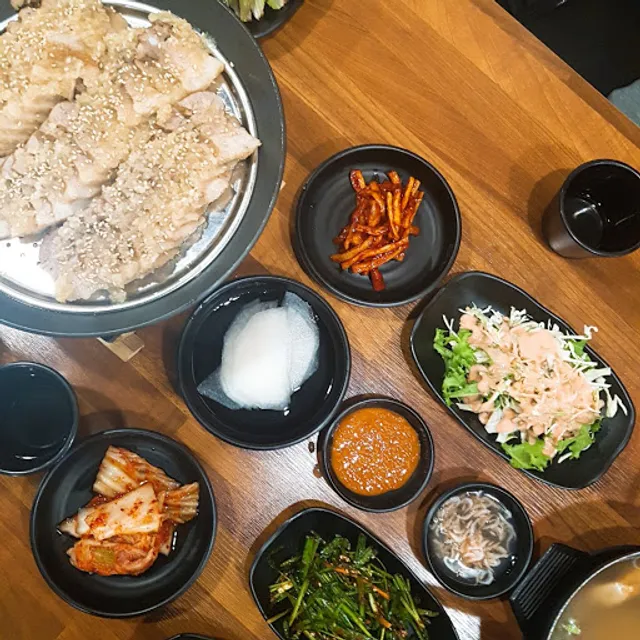 가장맛있는족발족과의동침