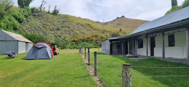 Acheron Accommodation House (1863) & DOC Campsite