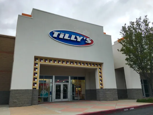 Tillys