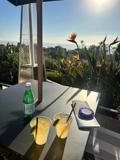 La Vista Pool Bar and Grill