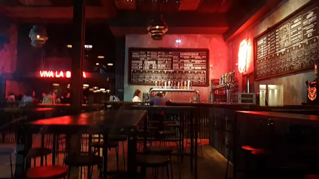 La Birreria - Cañitas