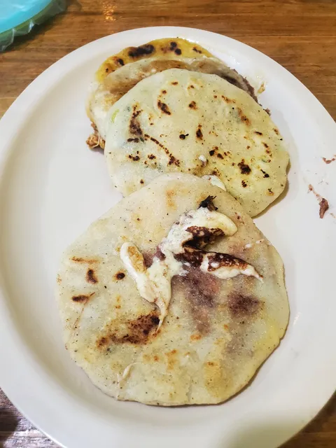 Pupusería Esmeralda