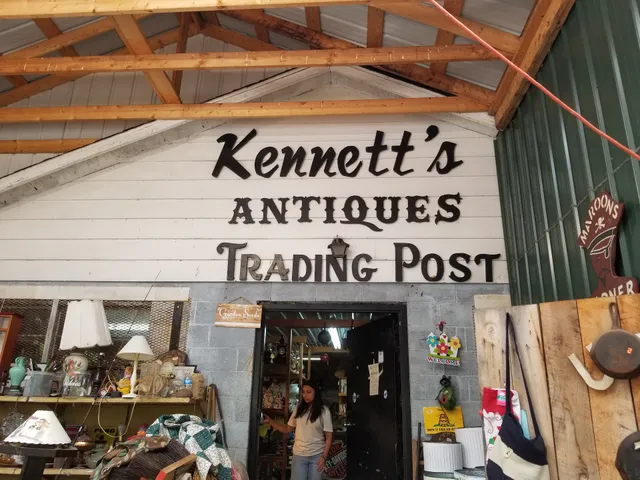 Kennett's Antiques