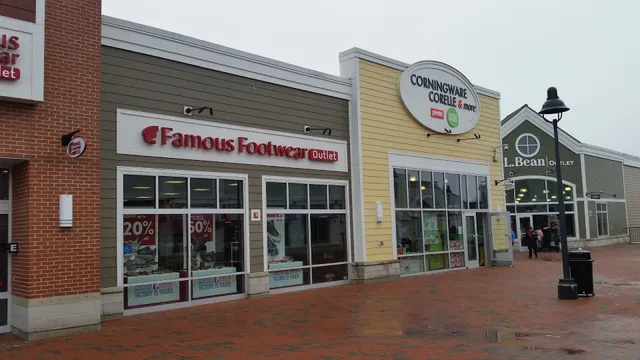 Famous Footwear Outlet