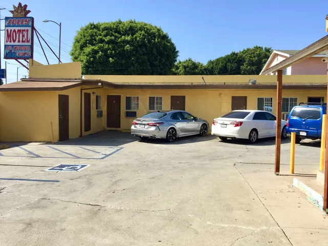 Jolly Motel