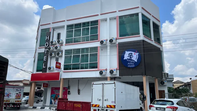 Knight Alley Hotel
