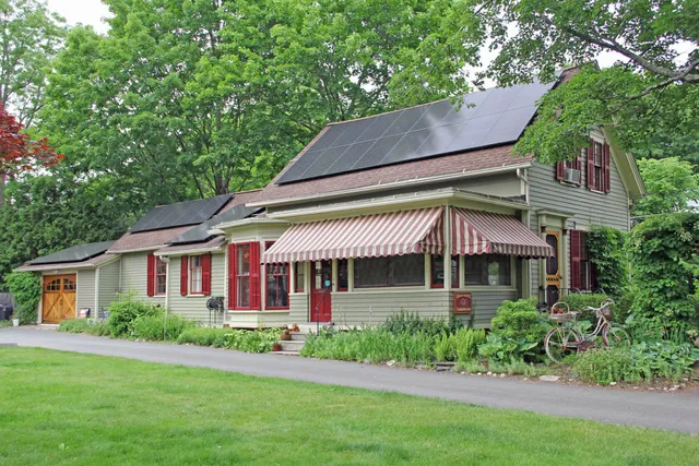 Sugar Maple Trailside Inn