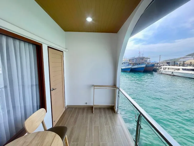 บ้านคุณยายโฮมสเตย์แสมสาร Grandmom homestay samaesan